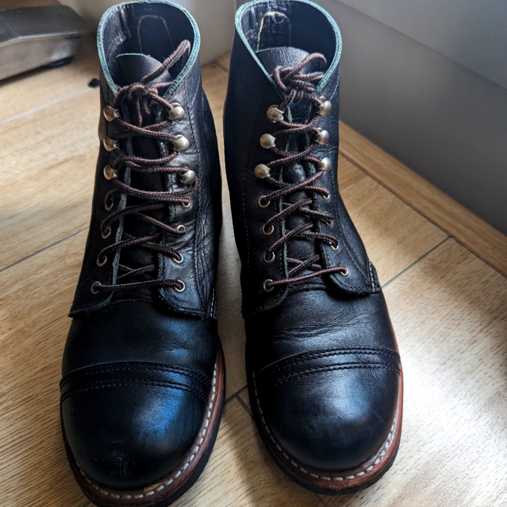 Red wing Iron ranger boot size 7.5 (37.5)